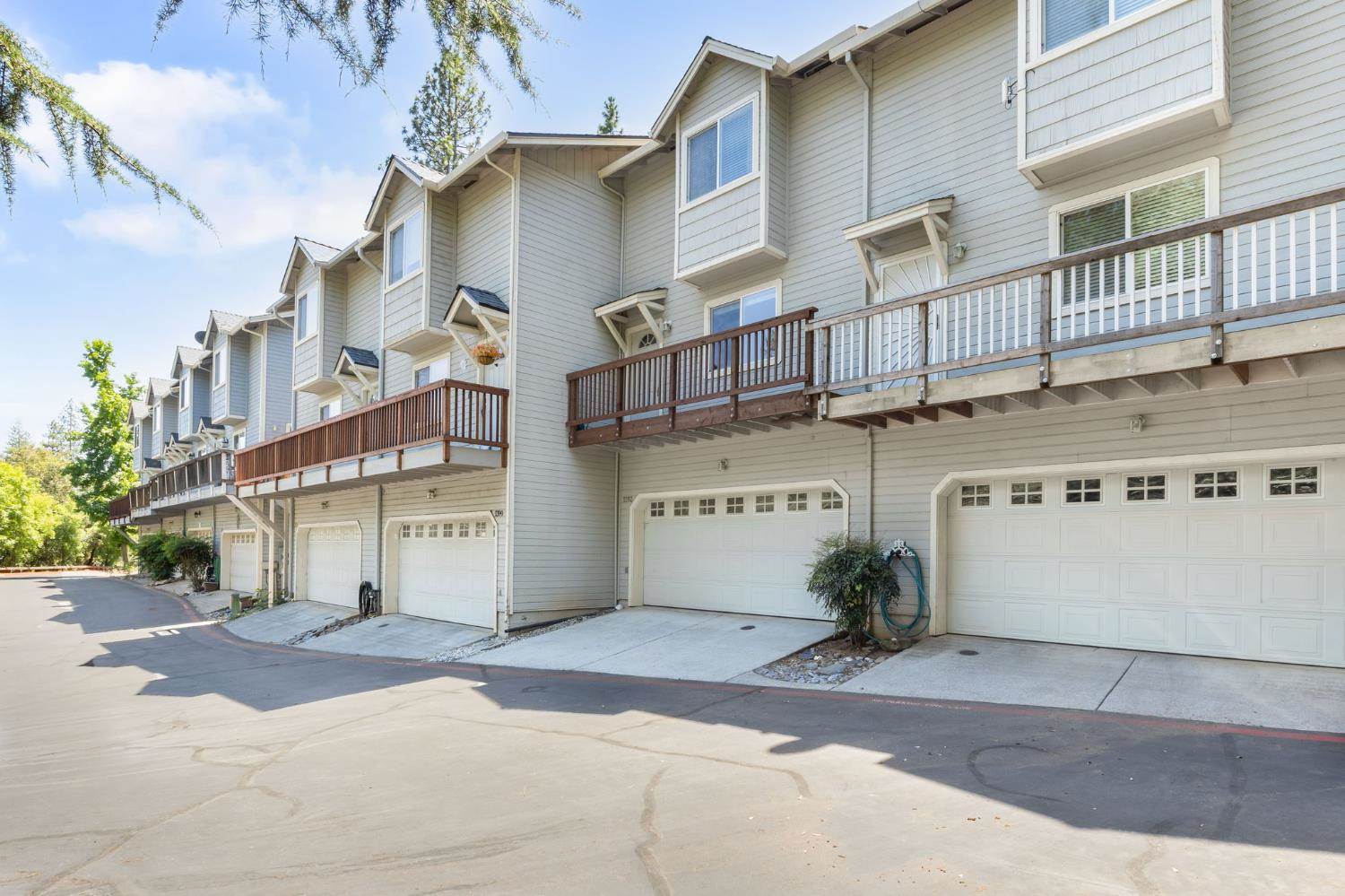 1392 Oak Ridge Drive, Colfax, CA 95713