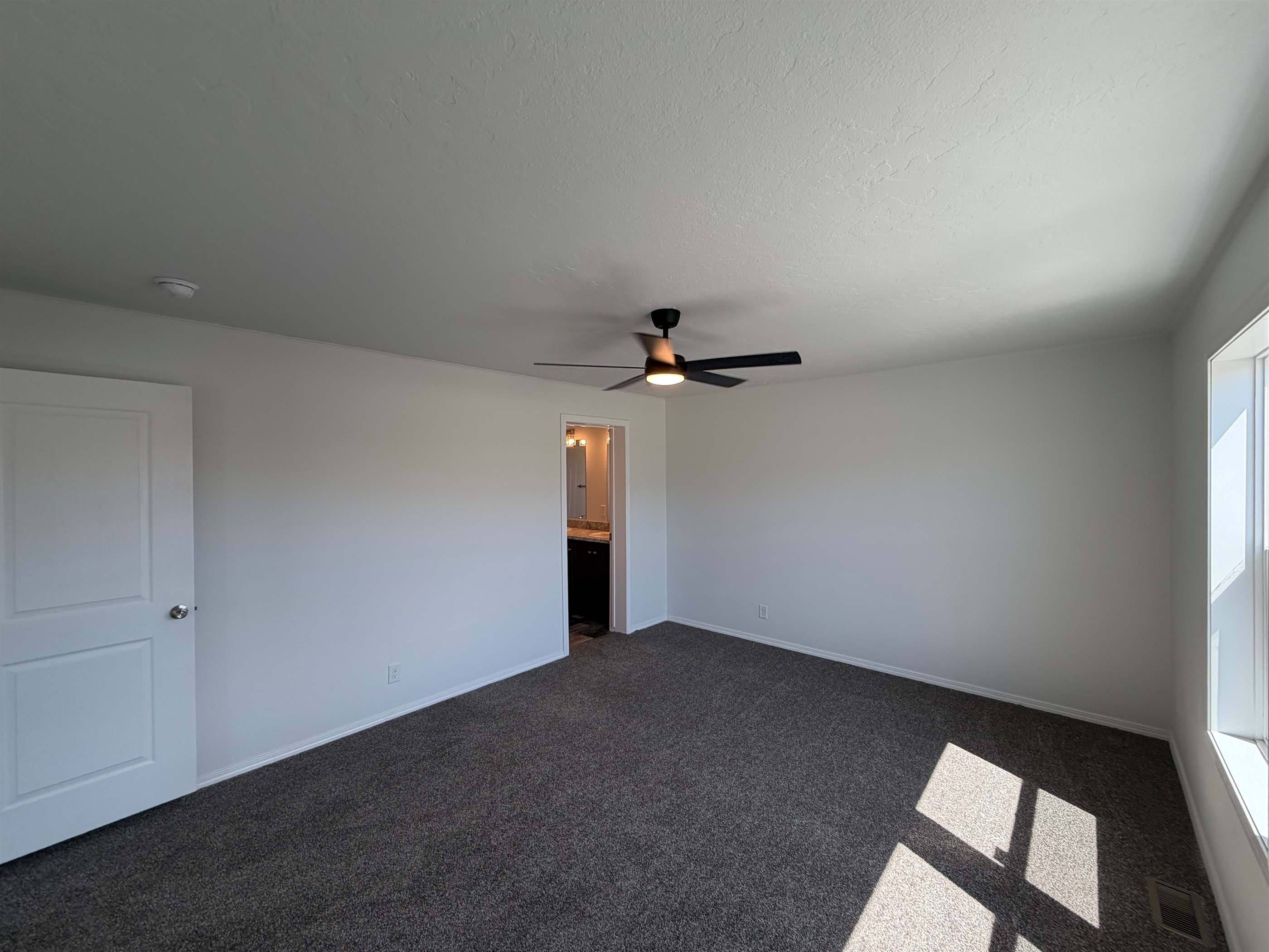 7650 Beas View Dr, Winnemucca, NV 89445