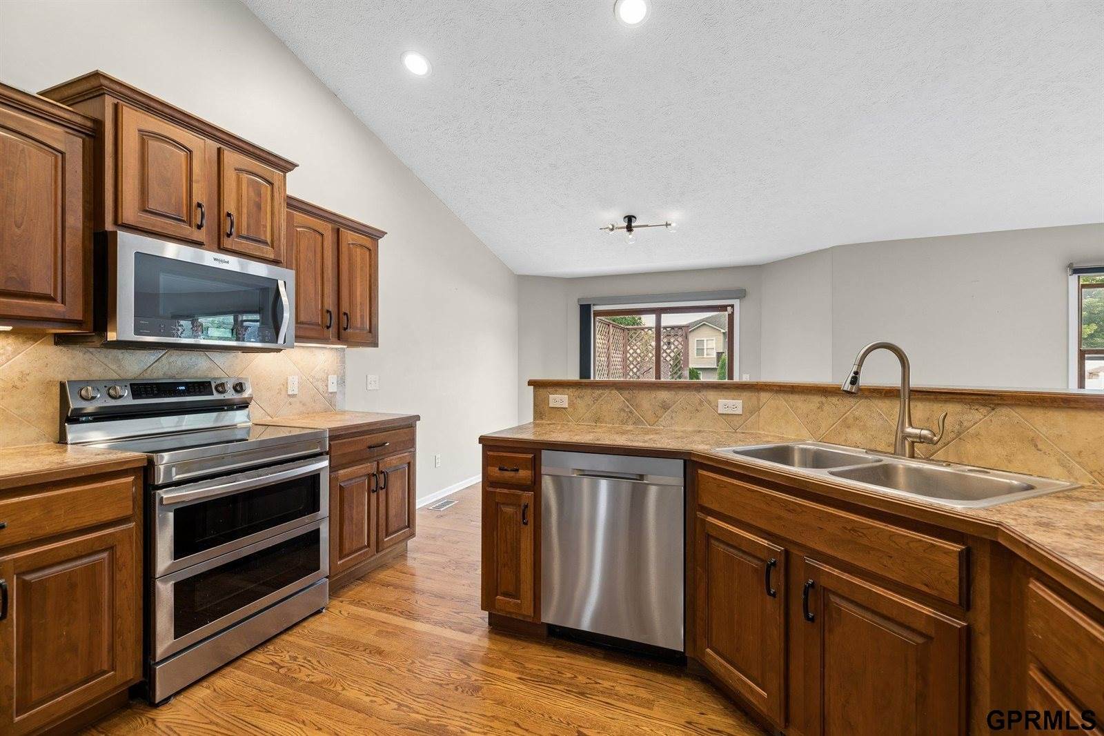 4800 South 75Th Street, Lincoln, NE 68516
