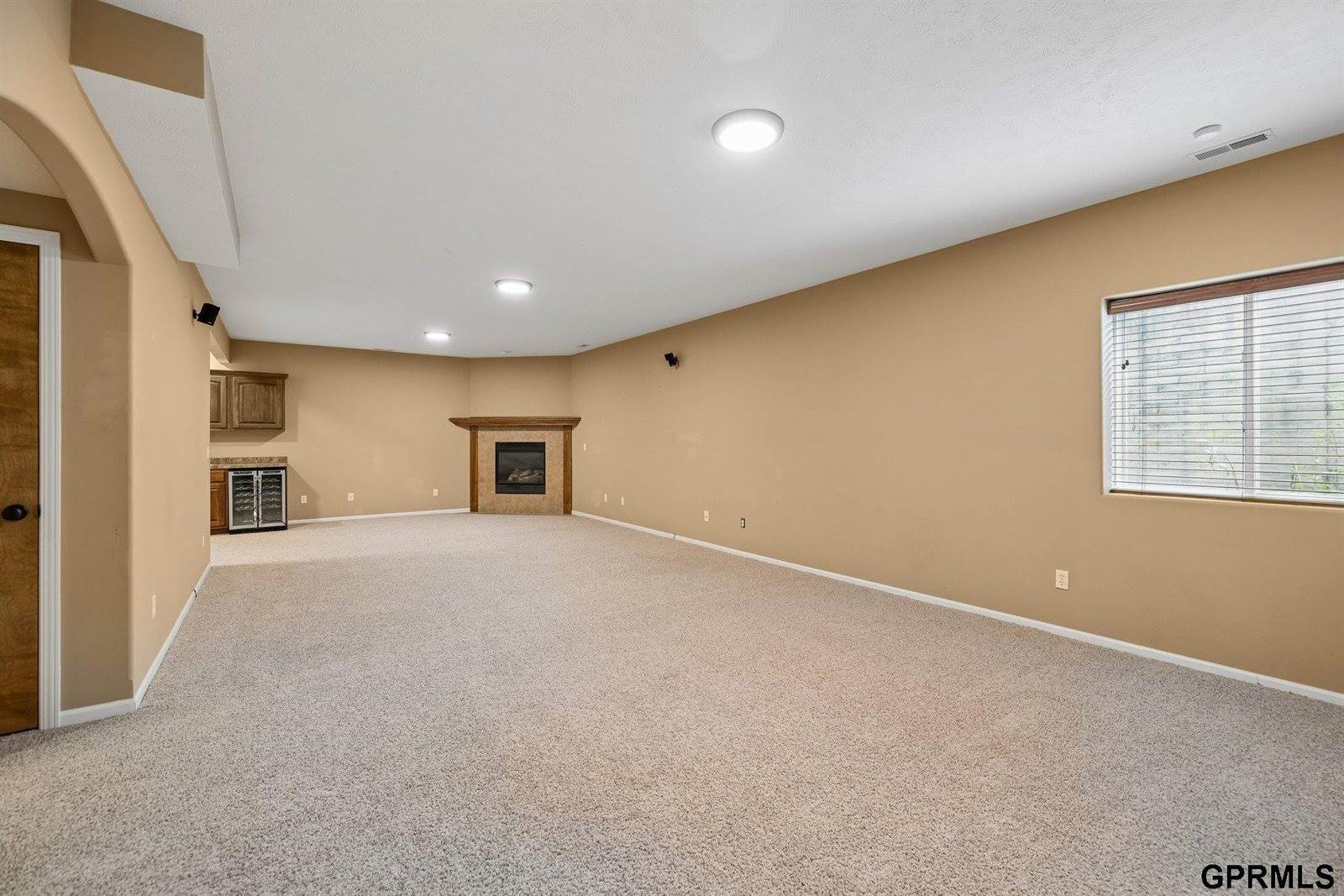 4800 South 75Th Street, Lincoln, NE 68516