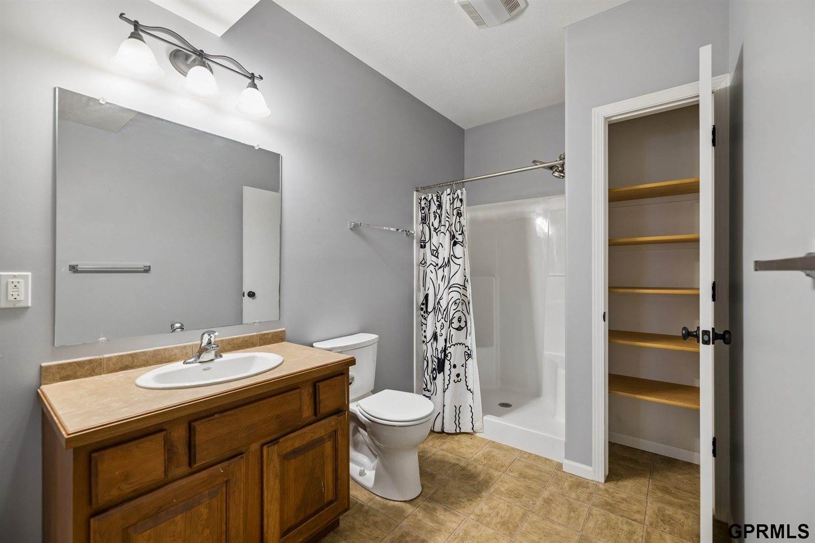 4800 South 75Th Street, Lincoln, NE 68516