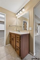 4800 South 75Th Street, Lincoln, NE 68516