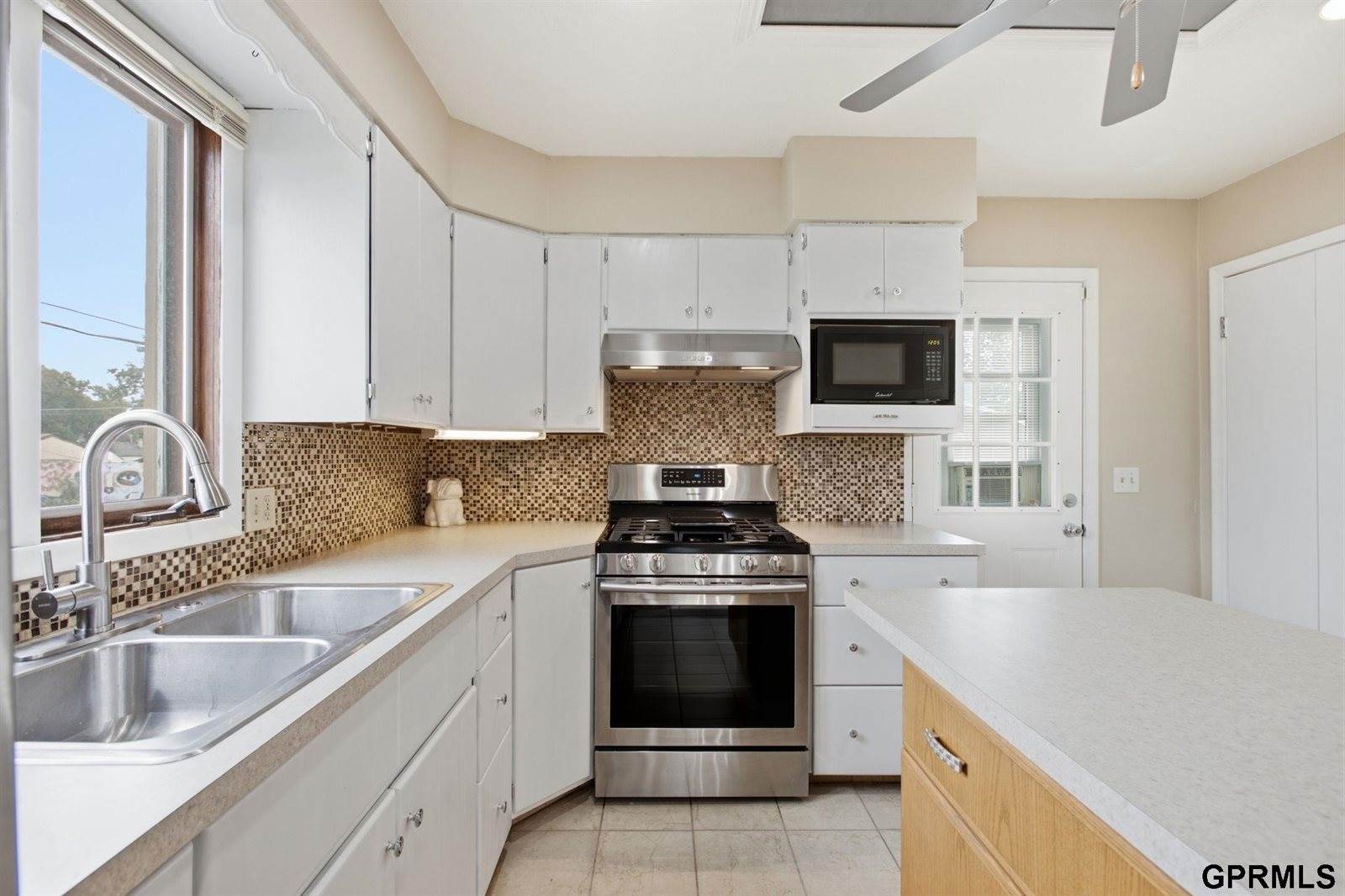 4101 X Street, Omaha, NE 68107