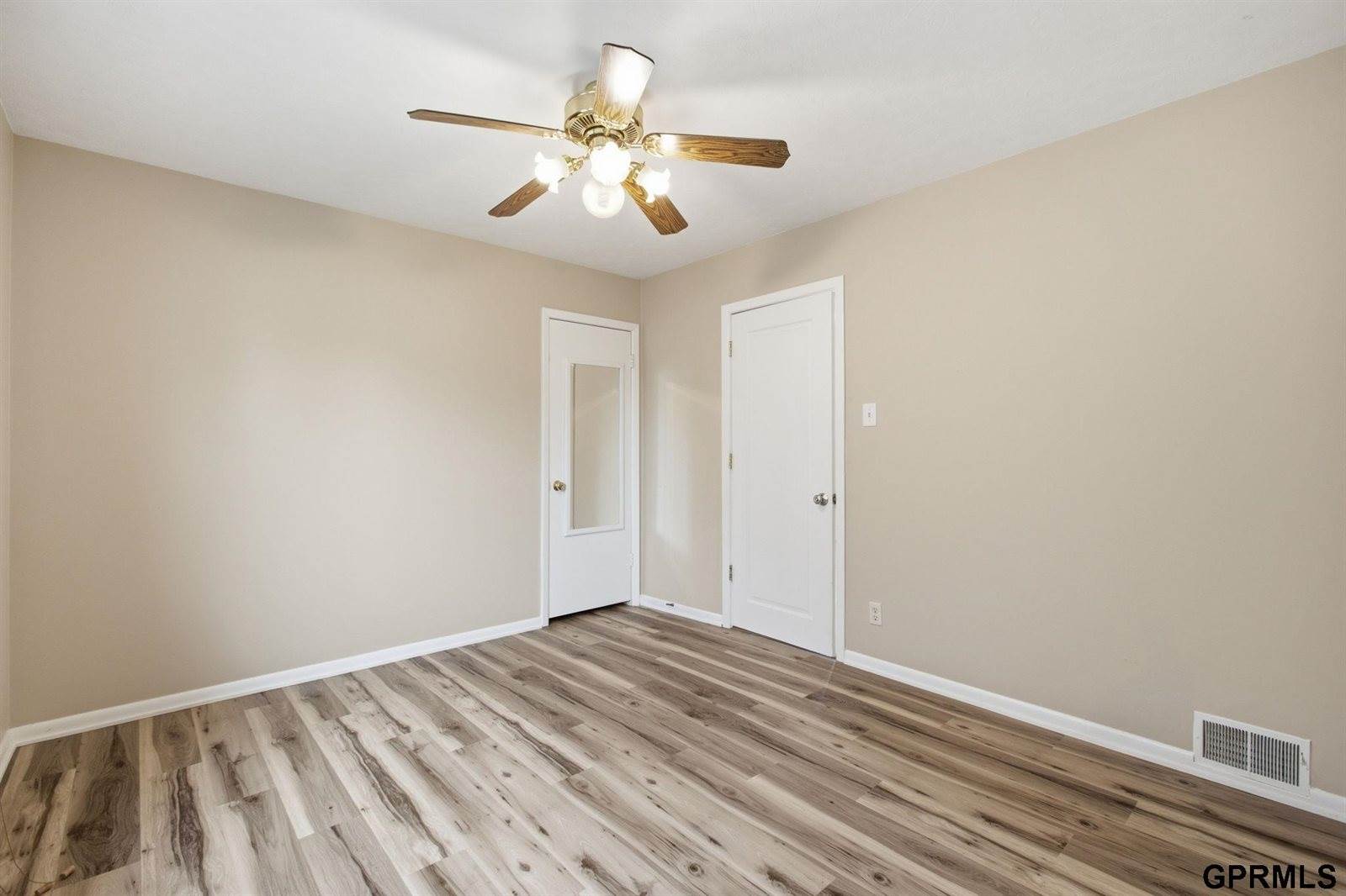 4101 X Street, Omaha, NE 68107