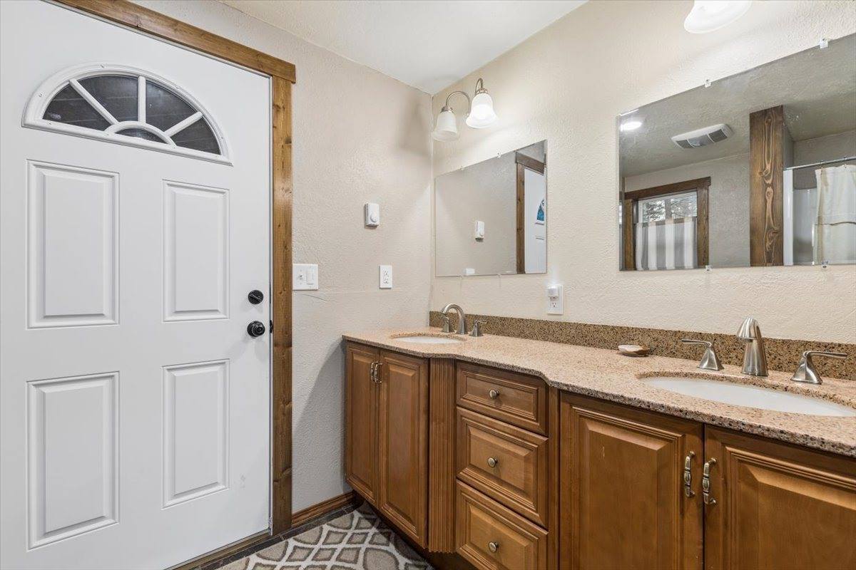 4496 South US Hwy 93, Whitefish, MT 59937