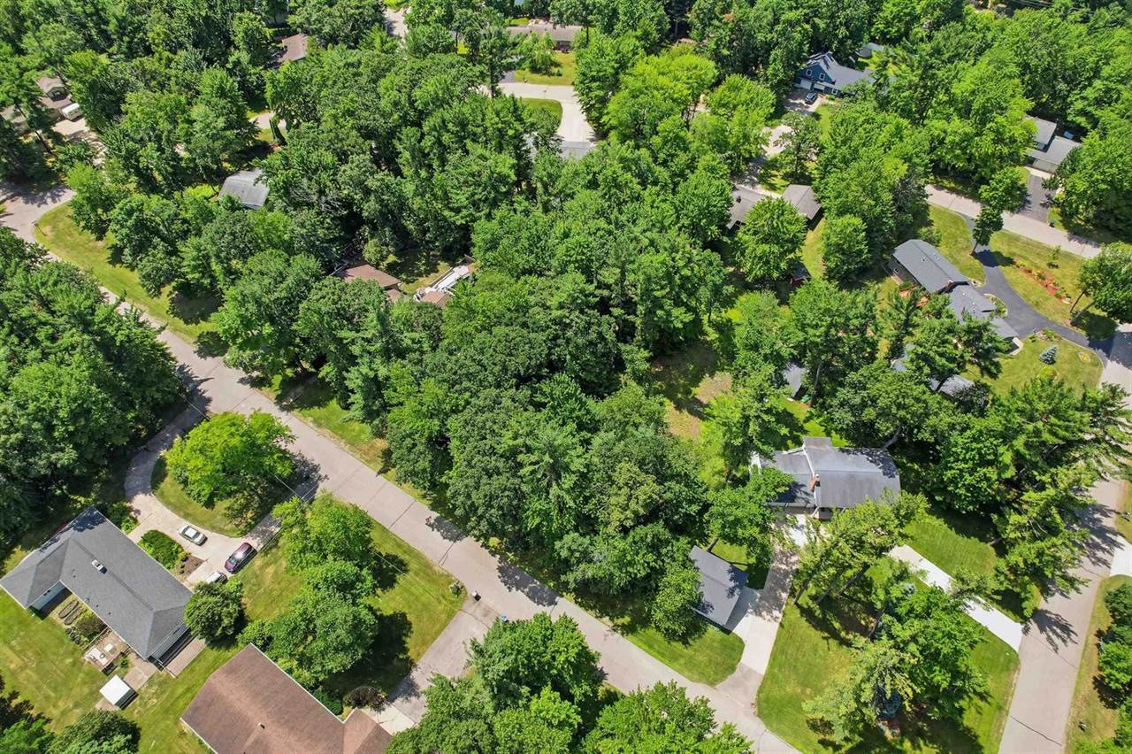 2261 Beechwood Drive, Plover, WI 54467
