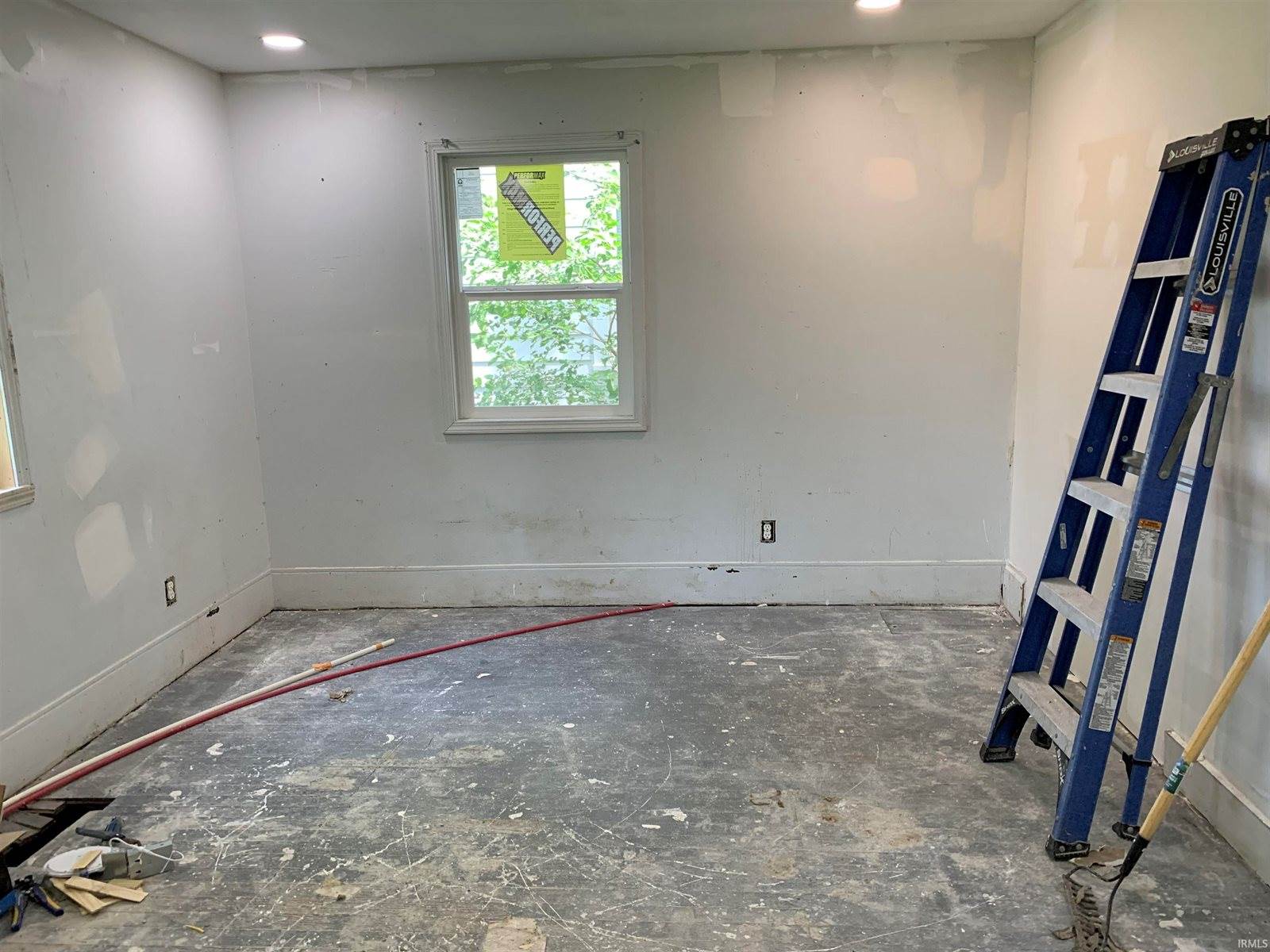 1205 S Jefferson Street, Muncie, IN 47302