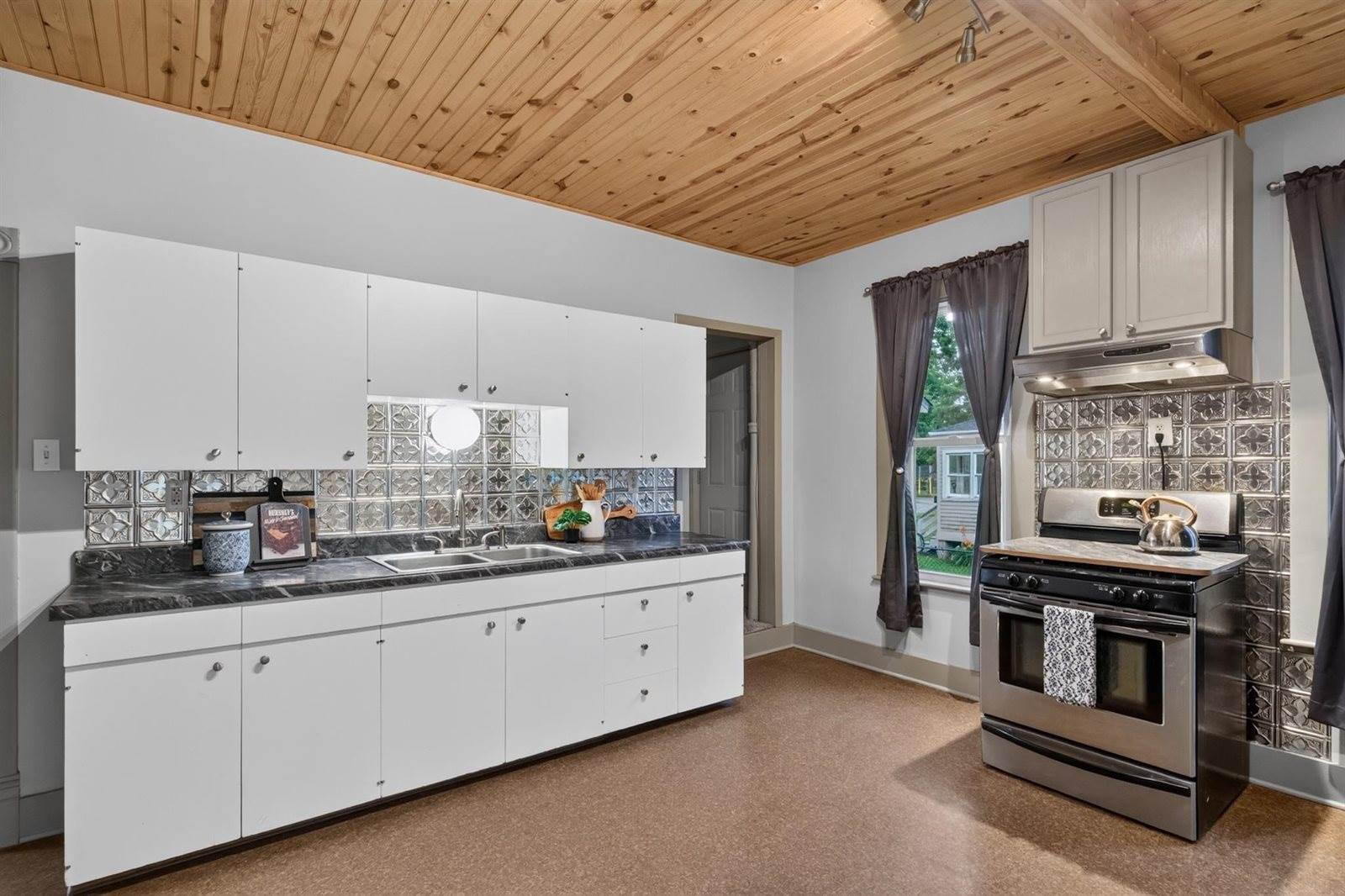 1130 2nd Avenue South, Wisconsin Rapids, WI 54495