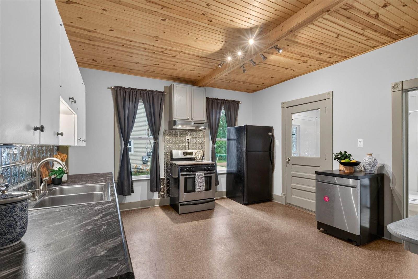 1130 2nd Avenue South, Wisconsin Rapids, WI 54495