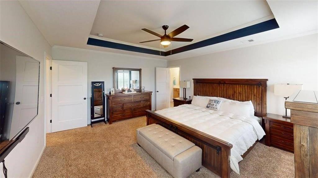 5612 NW 96th Street, Kansas City, MO 64154