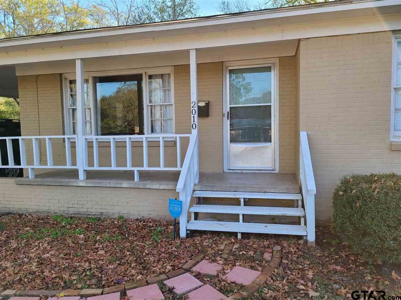 2010 South Boldt, Tyler, TX 75701