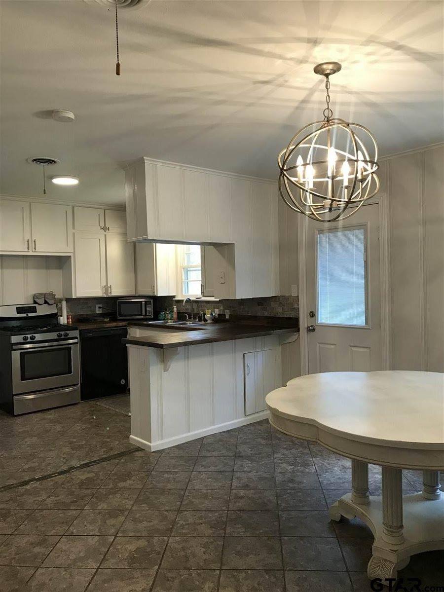 2010 South Boldt, Tyler, TX 75701
