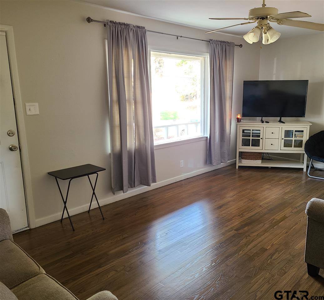 2010 South Boldt, Tyler, TX 75701