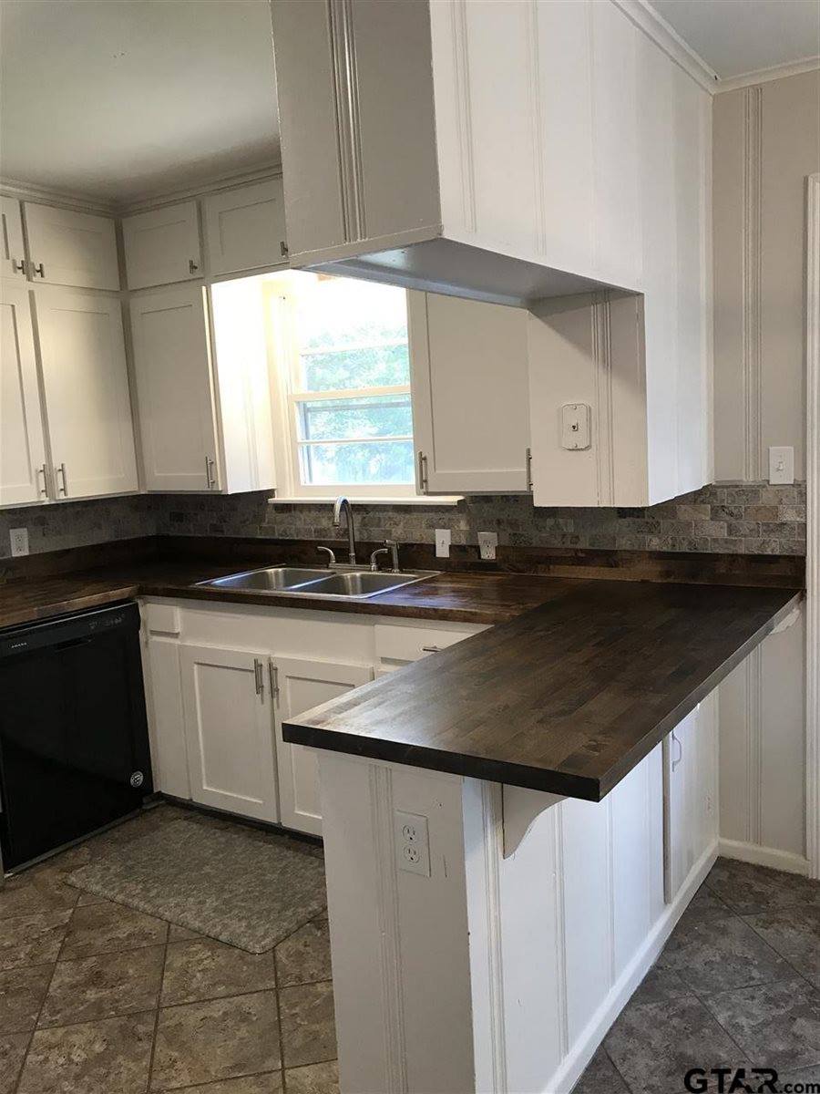2010 South Boldt, Tyler, TX 75701