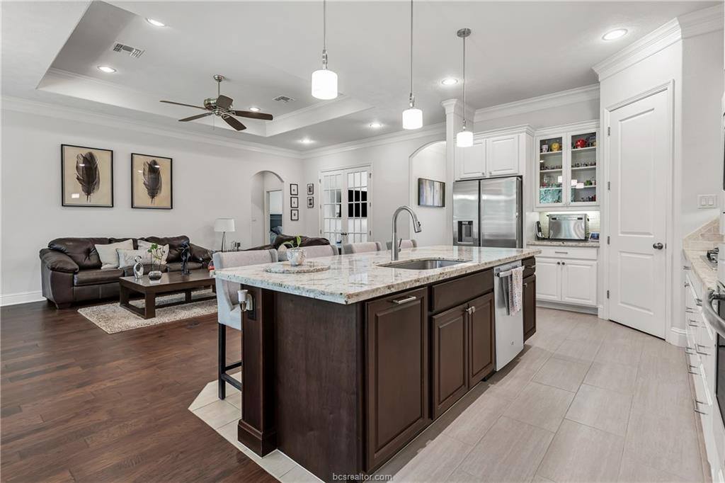 15621 Long Creek Lane, College Station, TX 77845