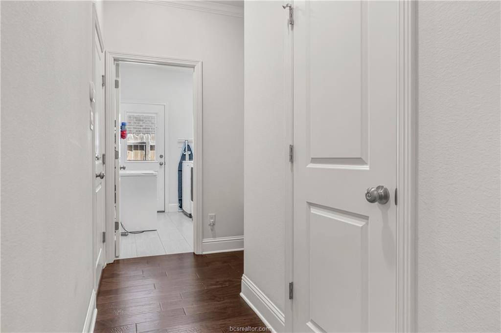 15621 Long Creek Lane, College Station, TX 77845