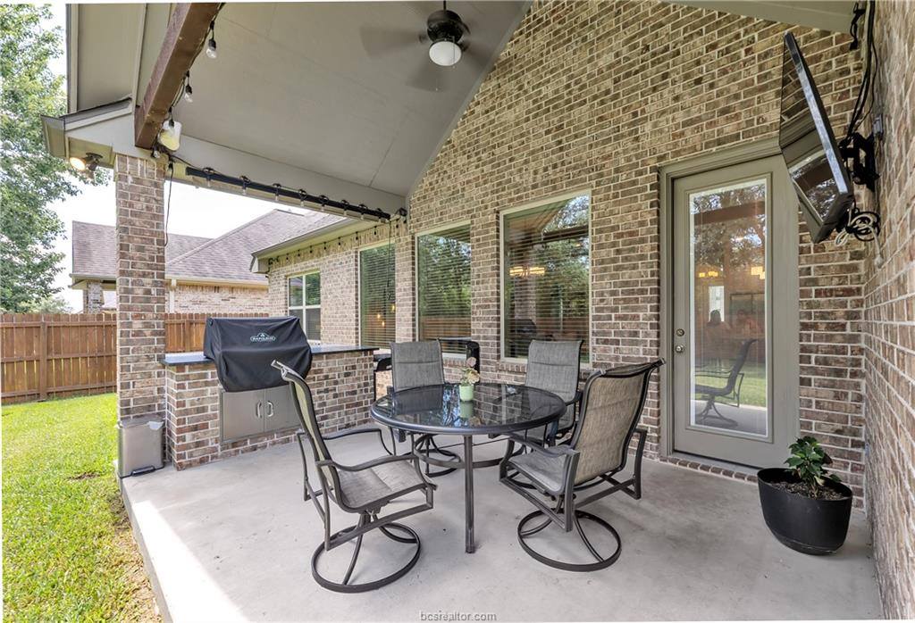 15621 Long Creek Lane, College Station, TX 77845