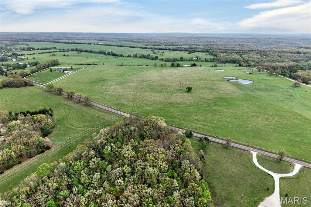14325 Cascade Road, Dixon, MO 65459