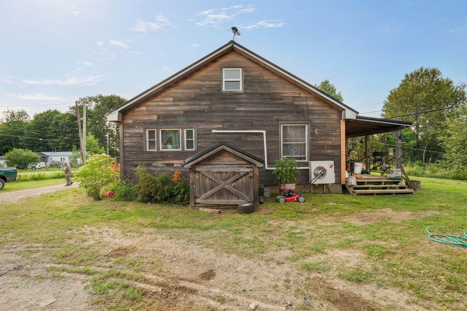 583 North Dexter Road, Dexter, ME 04930