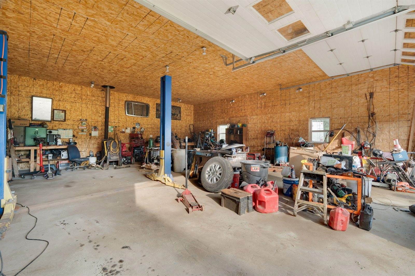 583 North Dexter Road, Dexter, ME 04930