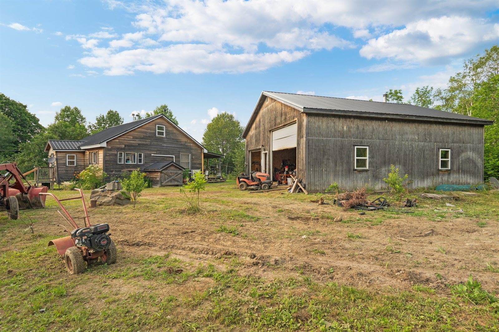 583 North Dexter Road, Dexter, ME 04930