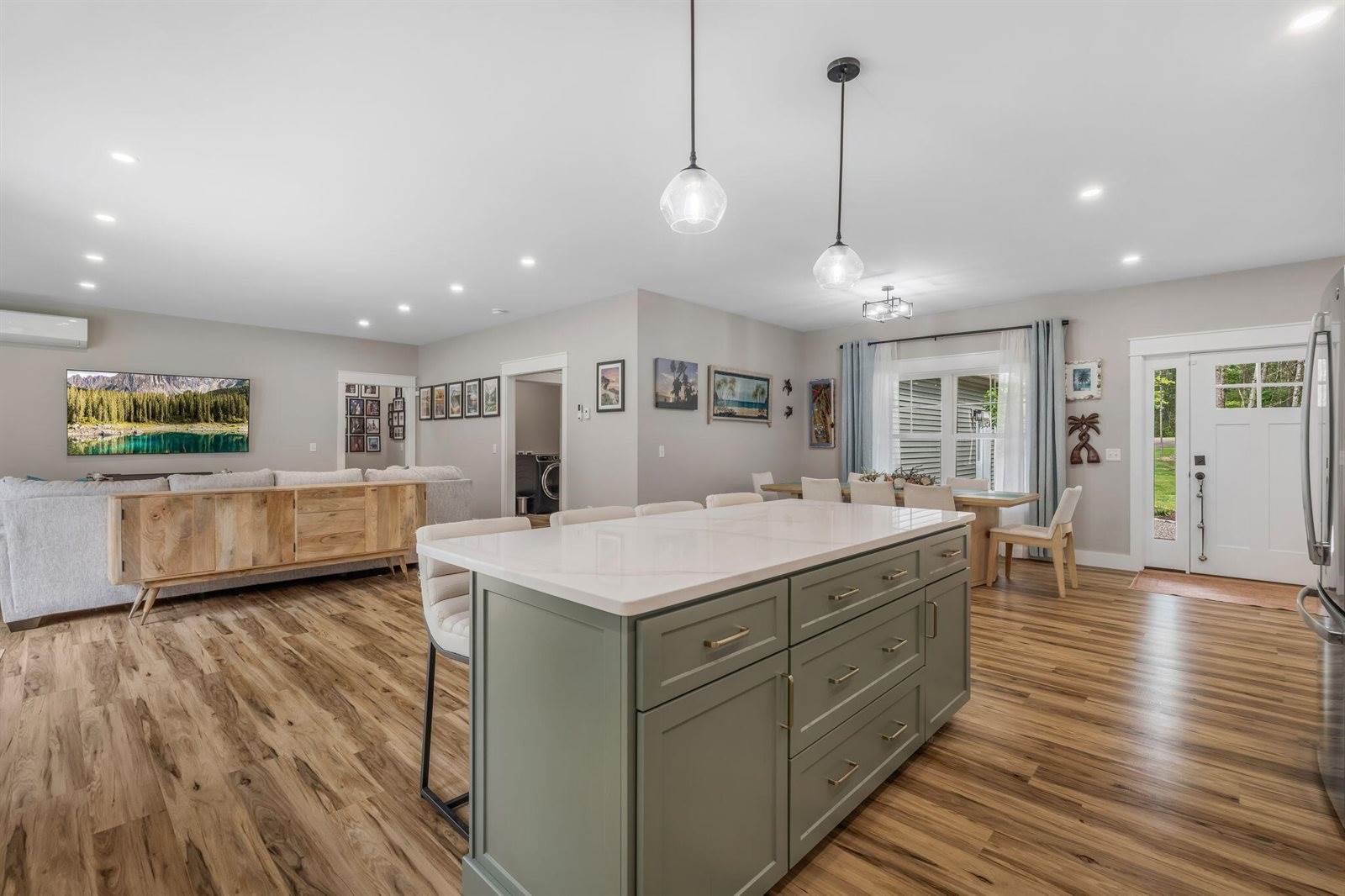 18 Crestwood Drive, Orrington, ME 04474