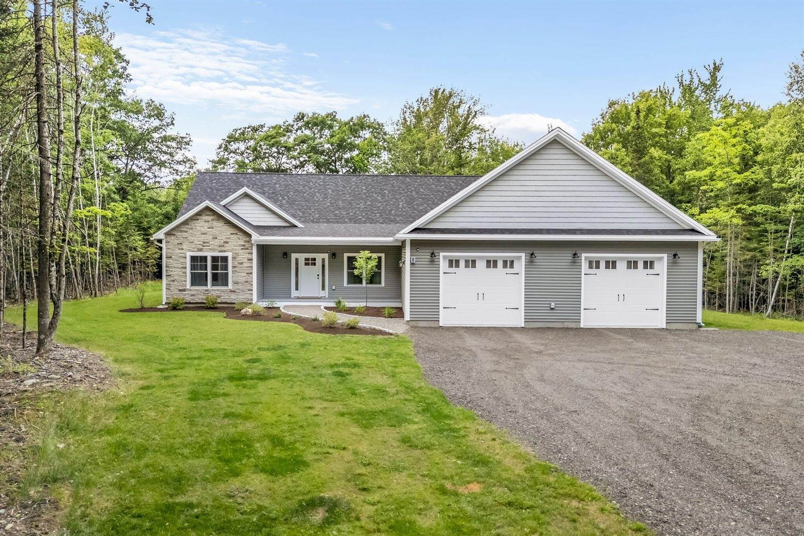18 Crestwood Drive, Orrington, ME 04474