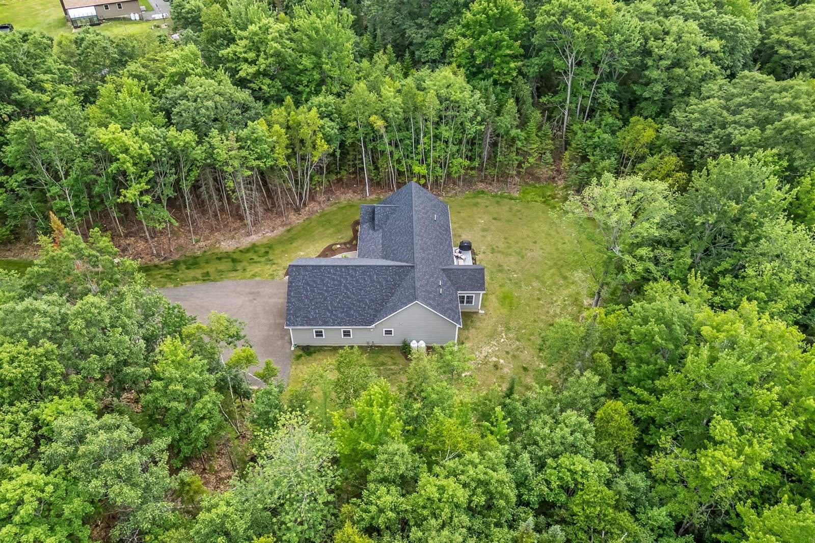 18 Crestwood Drive, Orrington, ME 04474