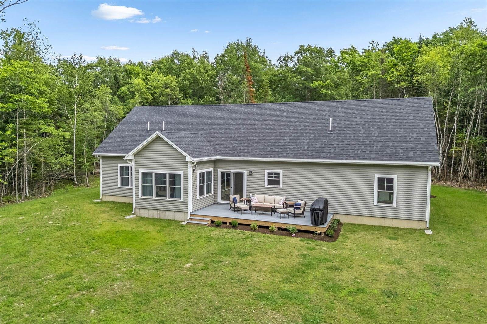 18 Crestwood Drive, Orrington, ME 04474