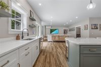 18 Crestwood Drive, Orrington, ME 04474