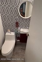 660 Ilyssa Way, Staten Island, NY 10312
