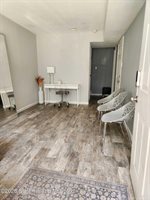 660 Ilyssa Way, Staten Island, NY 10312