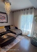 660 Ilyssa Way, Staten Island, NY 10312