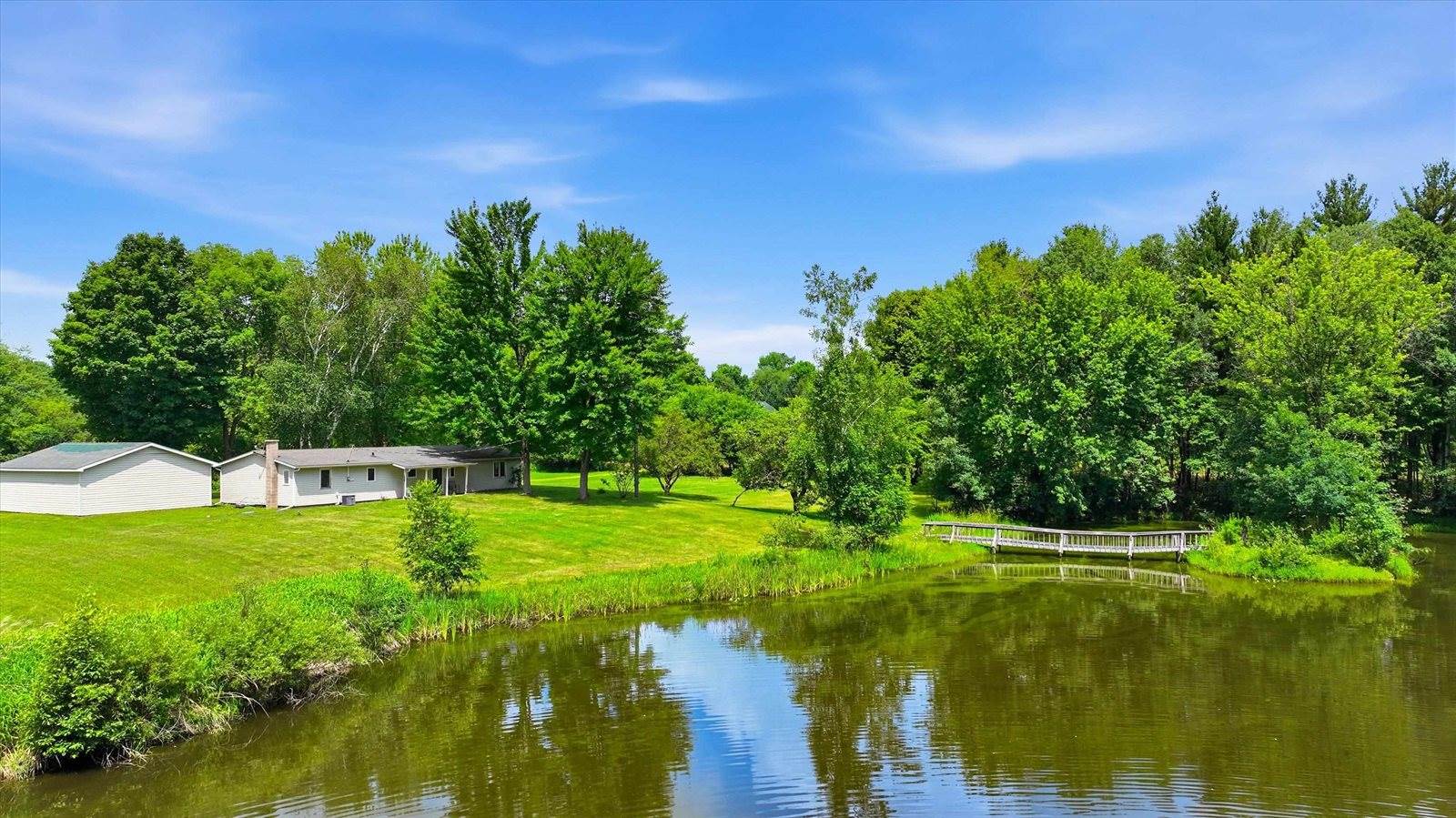 11555 Eisenhower Drive, Chili, WI 54420