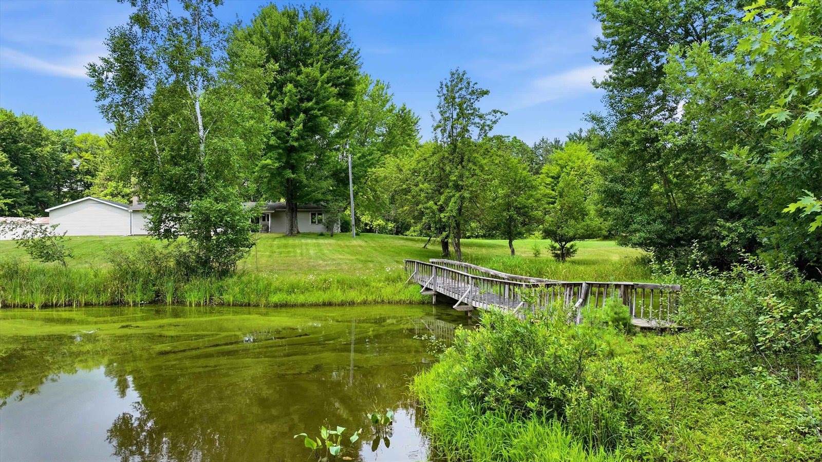 11555 Eisenhower Drive, Chili, WI 54420