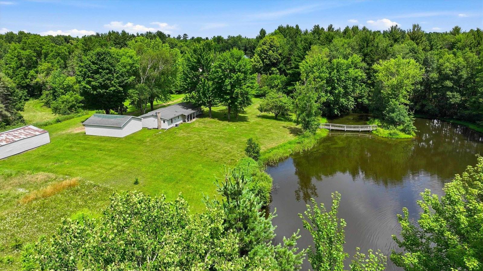 11555 Eisenhower Drive, Chili, WI 54420