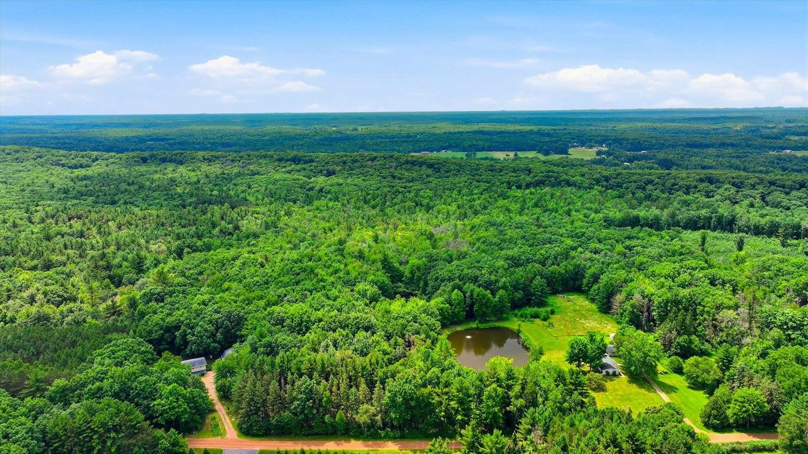 11555 Eisenhower Drive, Chili, WI 54420