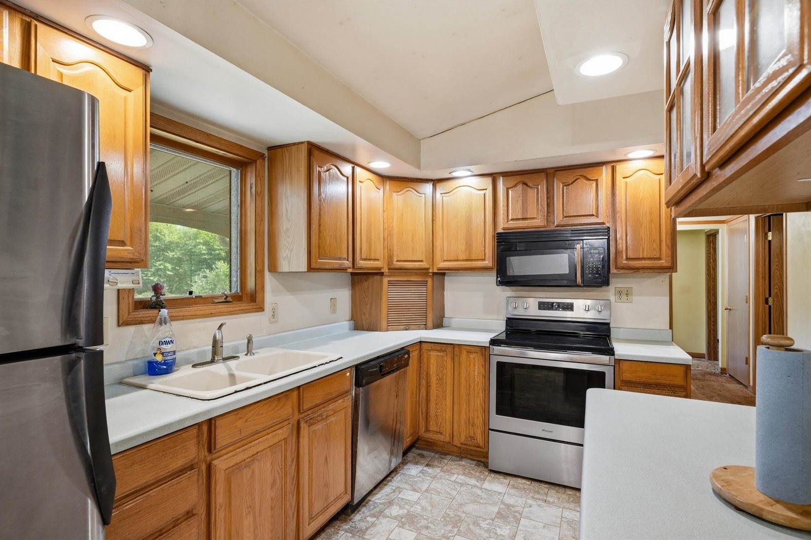 11555 Eisenhower Drive, Chili, WI 54420