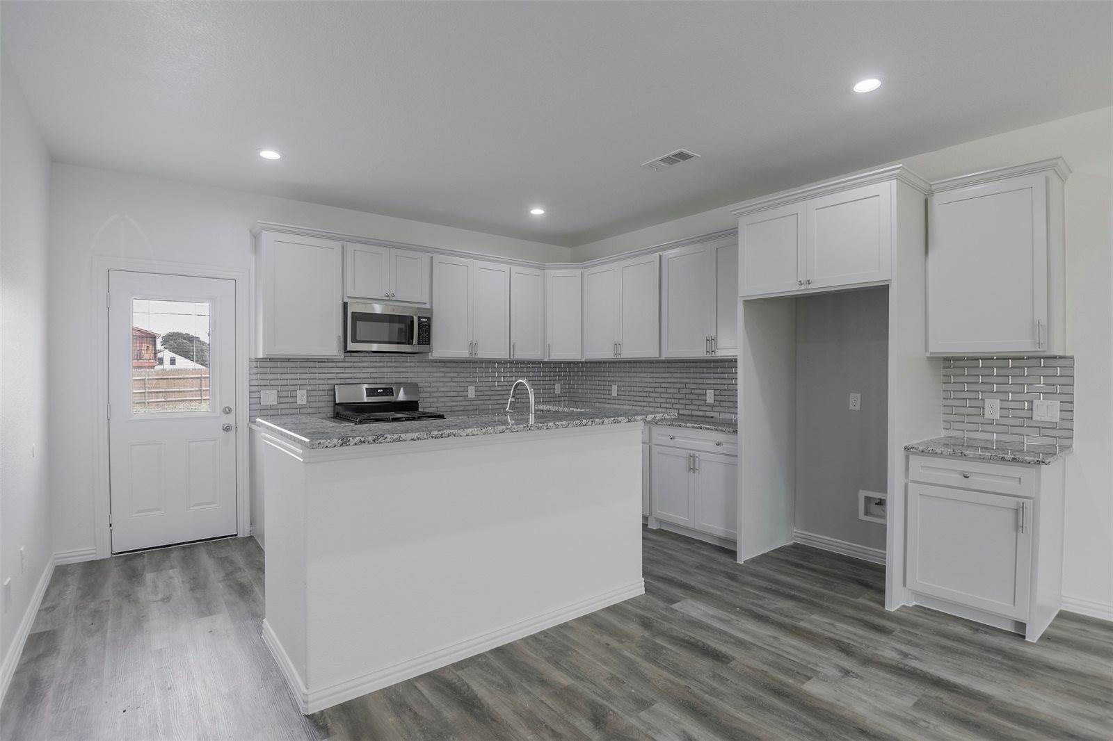 2506 South Denley Drive, Dallas, TX 75216
