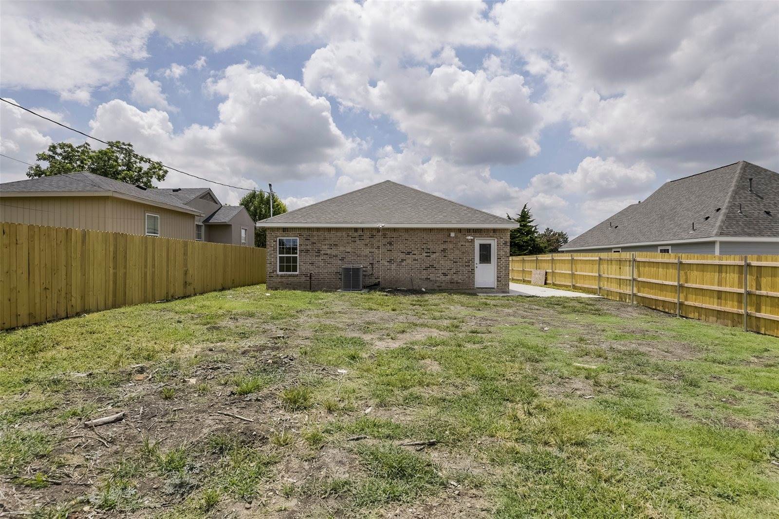 2506 South Denley Drive, Dallas, TX 75216