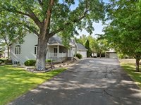 1204 16th Ave SW, Minot, ND 58701