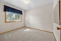 1204 16th Ave SW, Minot, ND 58701