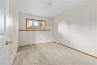 1204 16th Ave SW, Minot, ND 58701
