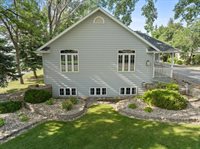 1204 16th Ave SW, Minot, ND 58701