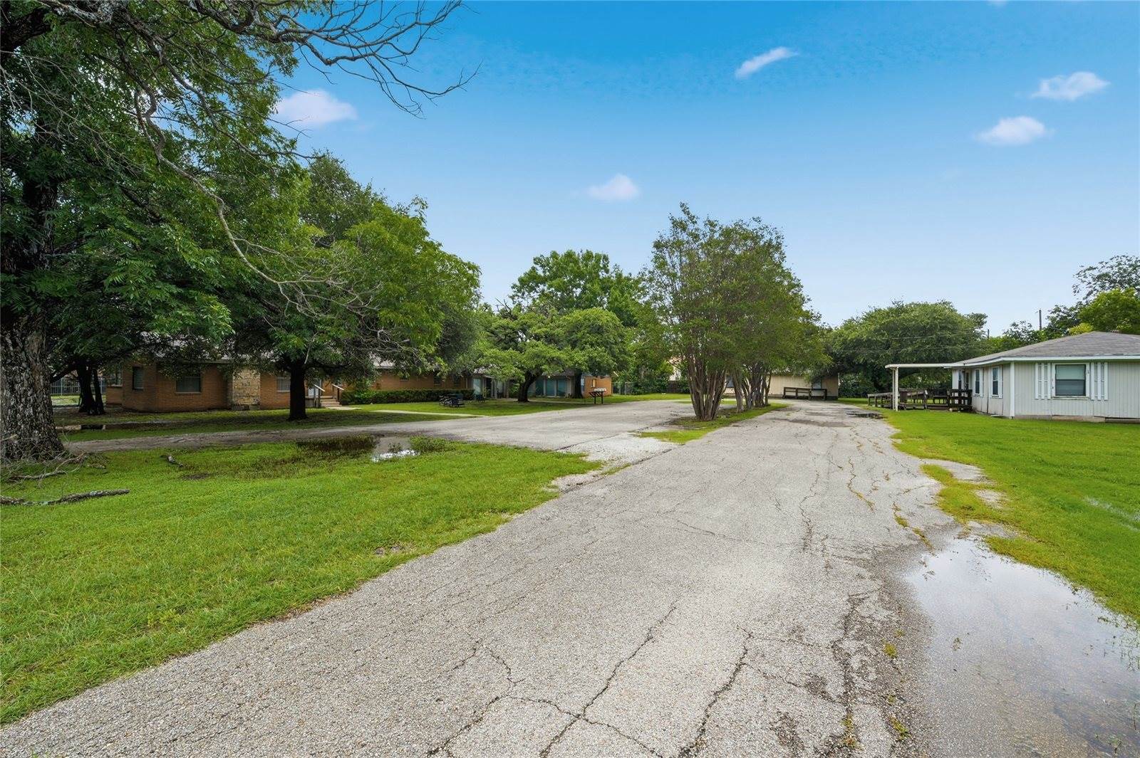 2323 North 39th Street, Waco, TX 76708