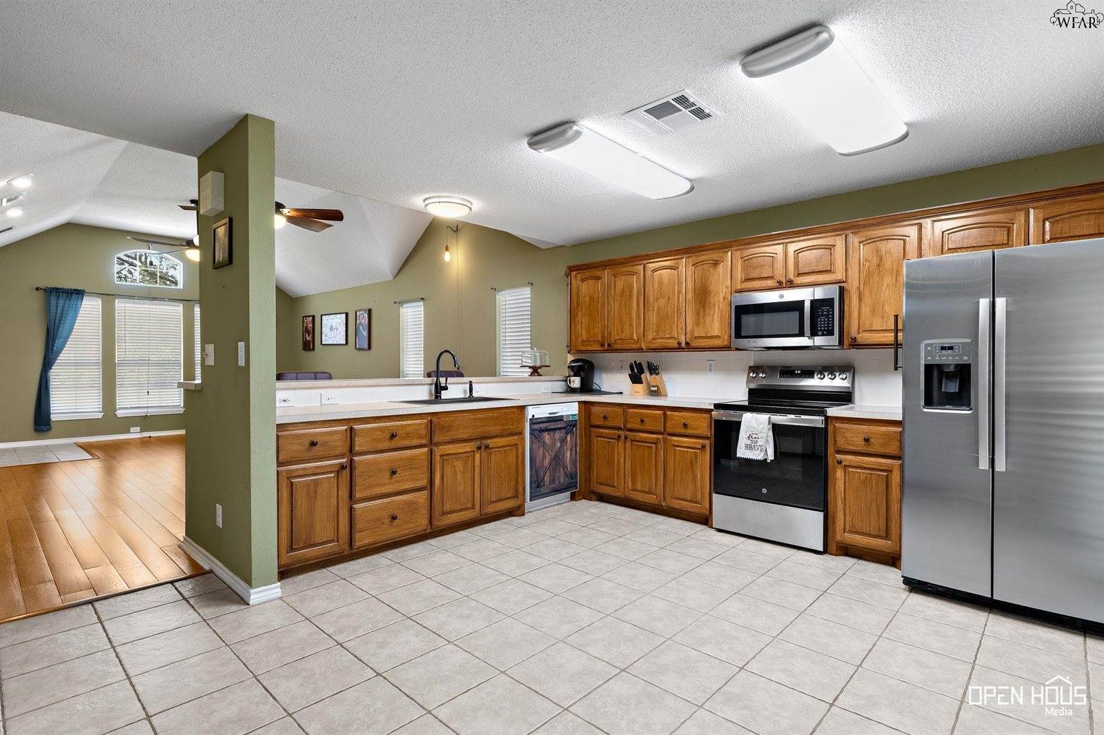 6015 Oakmont Drive, Wichita Falls, TX 76310