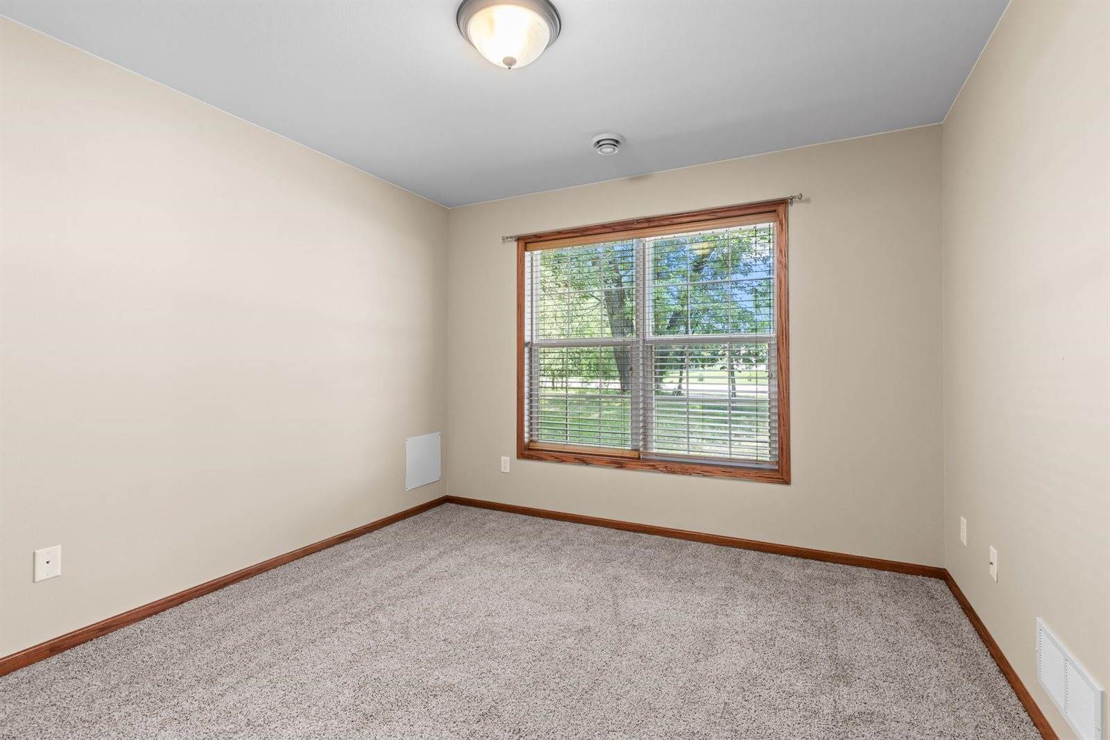 14425 Grand Oaks Drive, Baxter, MN 56425