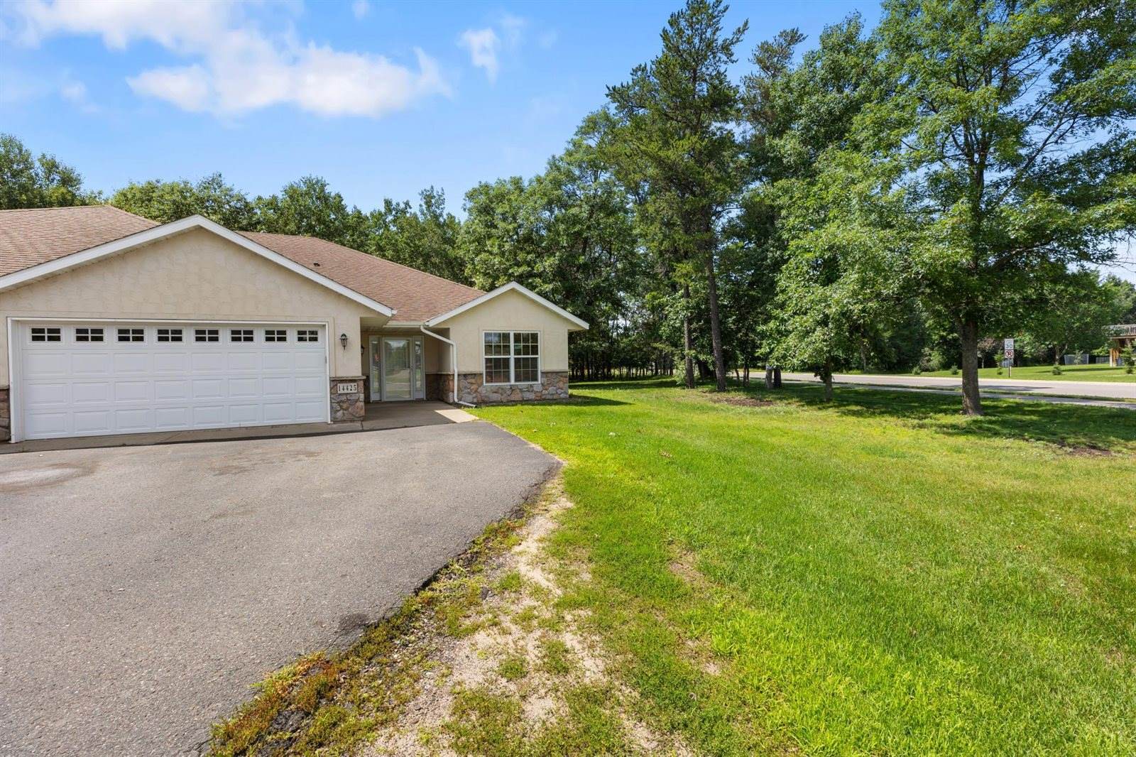 14425 Grand Oaks Drive, Baxter, MN 56425