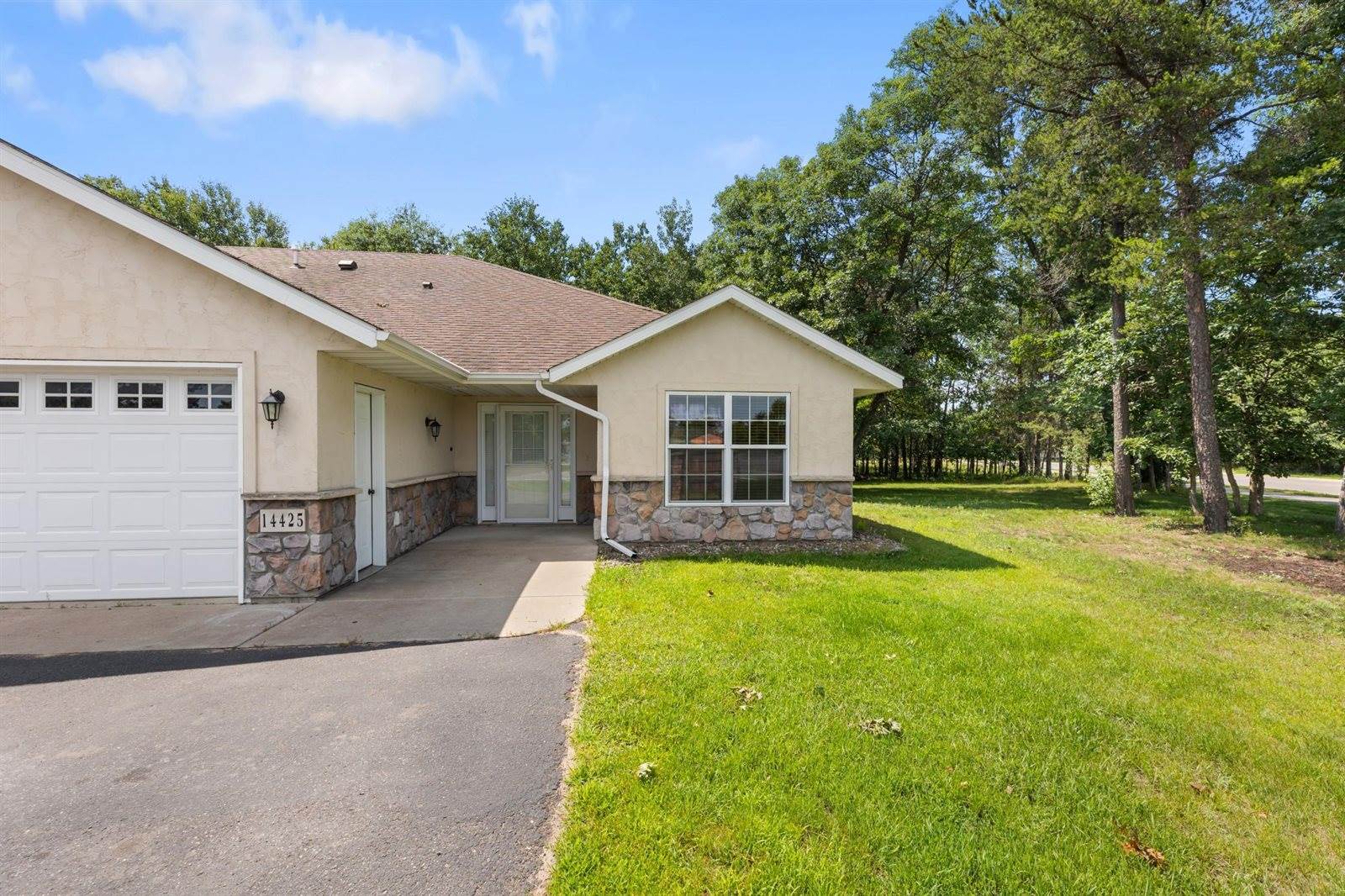 14425 Grand Oaks Drive, Baxter, MN 56425