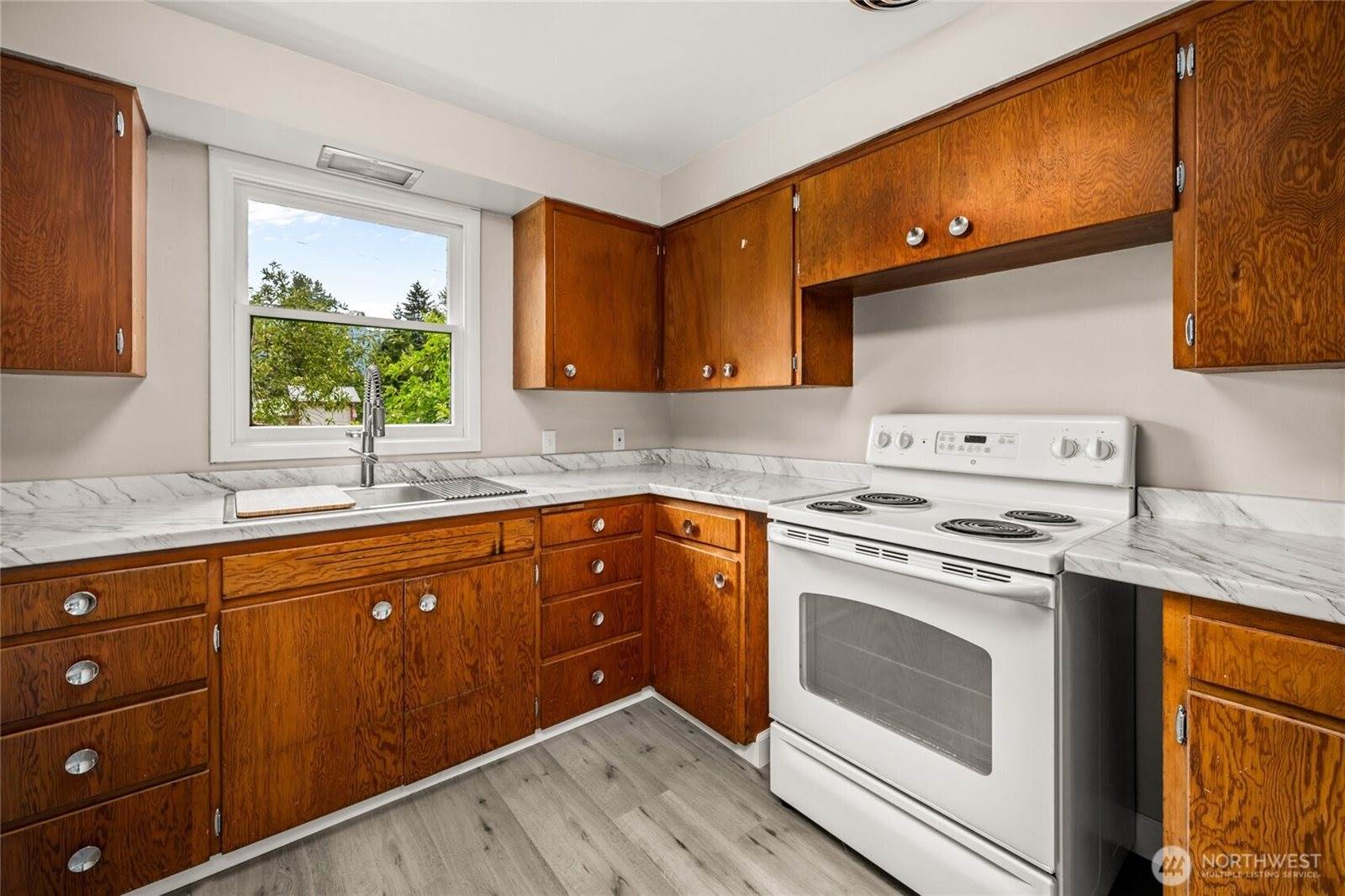 7320 E Avenue, Concrete, WA 98237